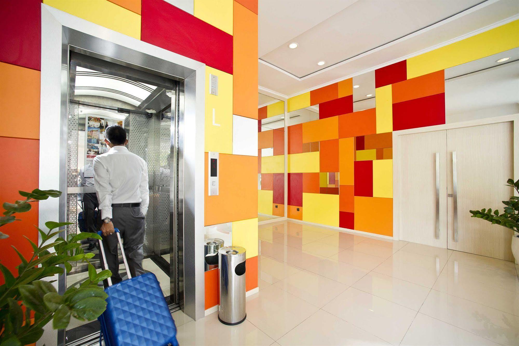 Zuri Express Hotel Pekanbaru Dış mekan fotoğraf